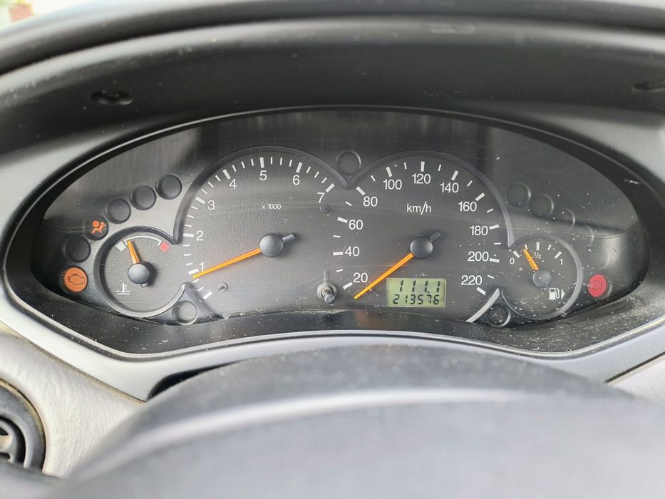 Ford focus 1.4 benzina, 700 euro