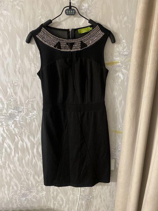 Платья вечерние в идеальном состоянии