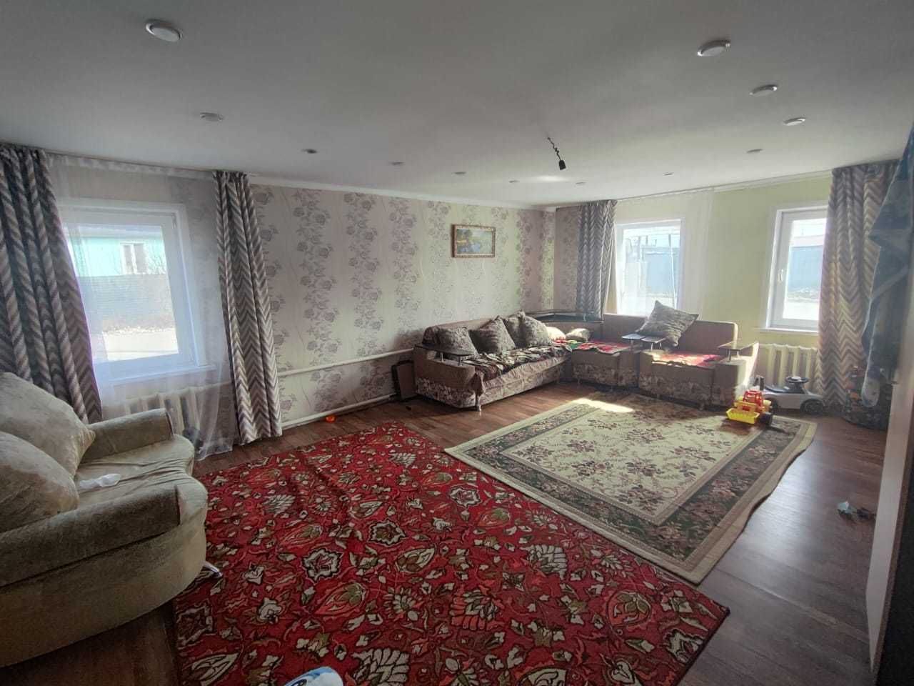 Продам 3-комн.дом. В районе Береке. С площадью 100кв.м
