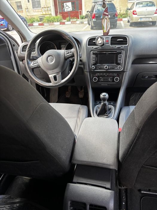 Volkswagen golf 6.  1.6 TDI.    Euro 5