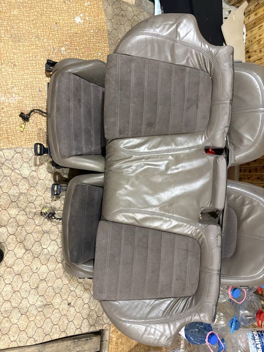 Салон с кори кожа с алкантара бежова Passat B6 седан