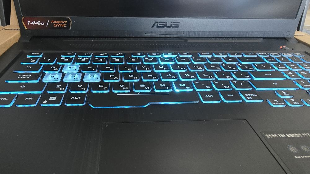 ASUS tuf gaming f17 fx706