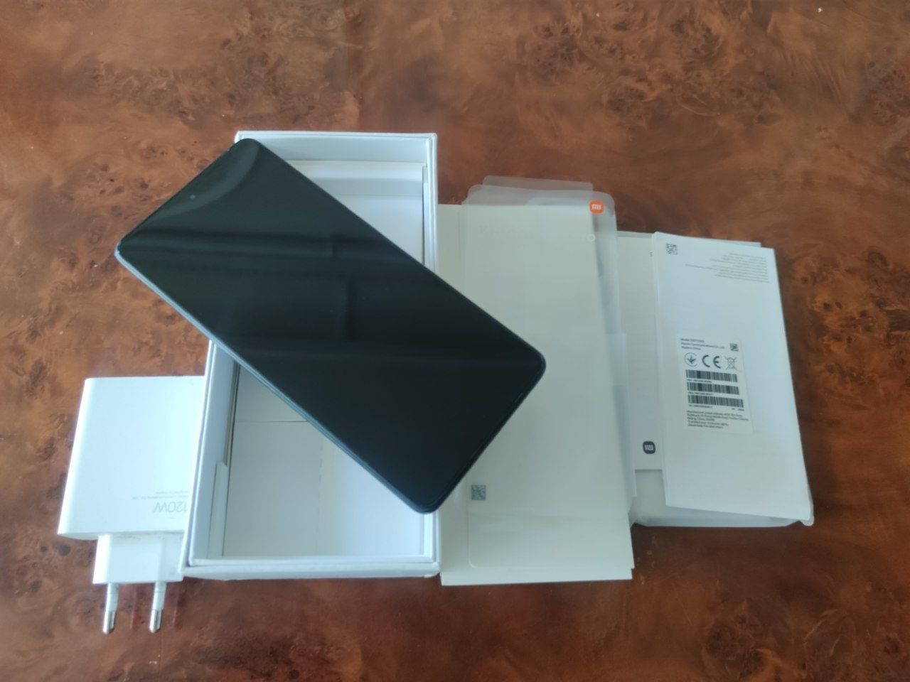 Xiaomi 11T Pro 256/12+4
