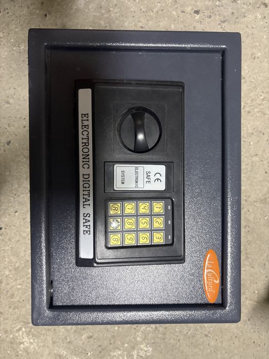 Seif Metalic  marime medie