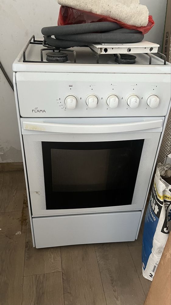 продам газовую плиту в отличном состояний