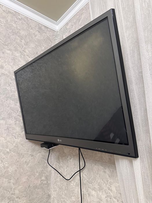 Телевизор LG Рабочий