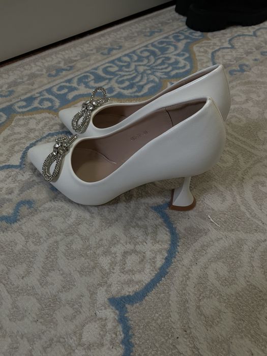 Новый туфли вообще киылмеген