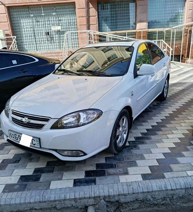 Gentra 3-pozitsiya avtomat sotiladi