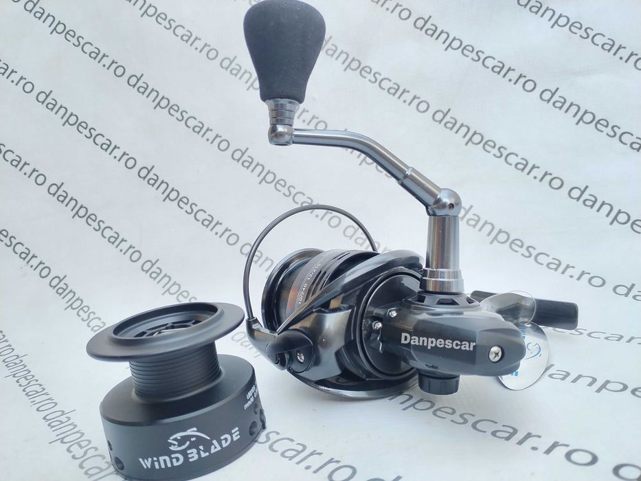 Mulineta feeder si crap WINDBLADE SI 11-60F  0,28mm/250m