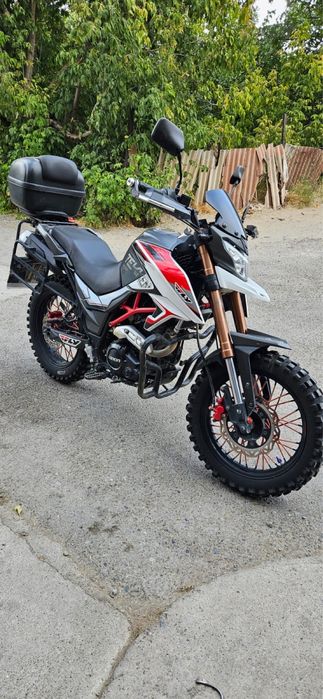 Продам мотоцикл 250куб