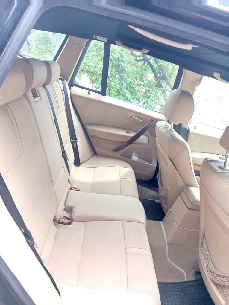 Vând BMW  model x3