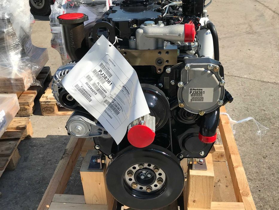 Motor CATERPILLER 3056E , Perkins PJ38361  1106D-E66TA nou cu garantie