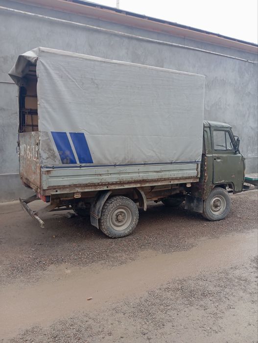 Uaz tent bo'rtli 1996 yuk tashish uchun hujatlarida muammo yoq