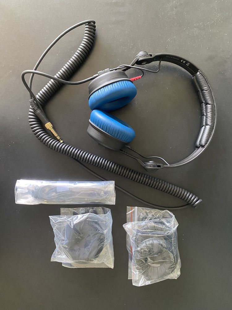 Sennheiser HD PLUS - Blue Edition