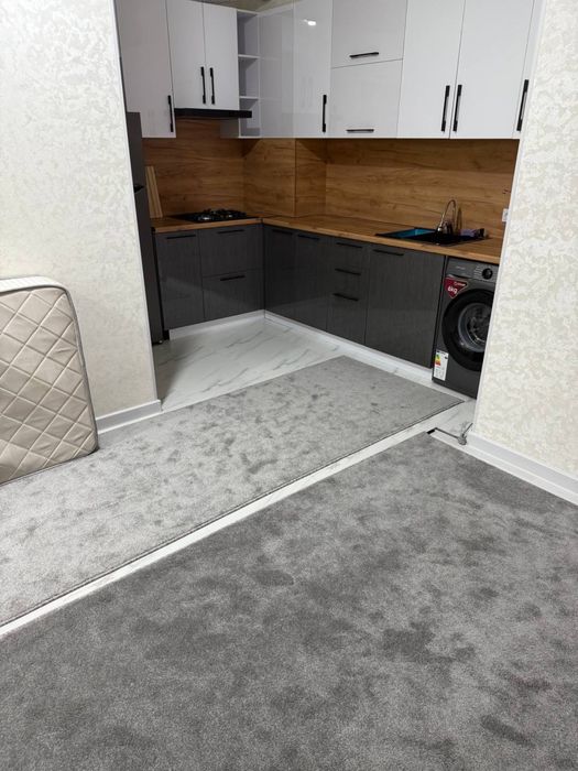 Чиланзар 19.  2 х комнатная ЕВРО РЕМОНТ аренда !