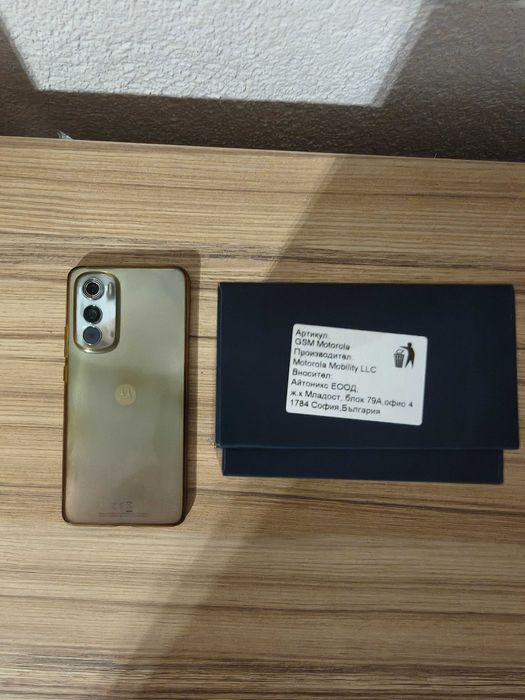 Моторола edge 30