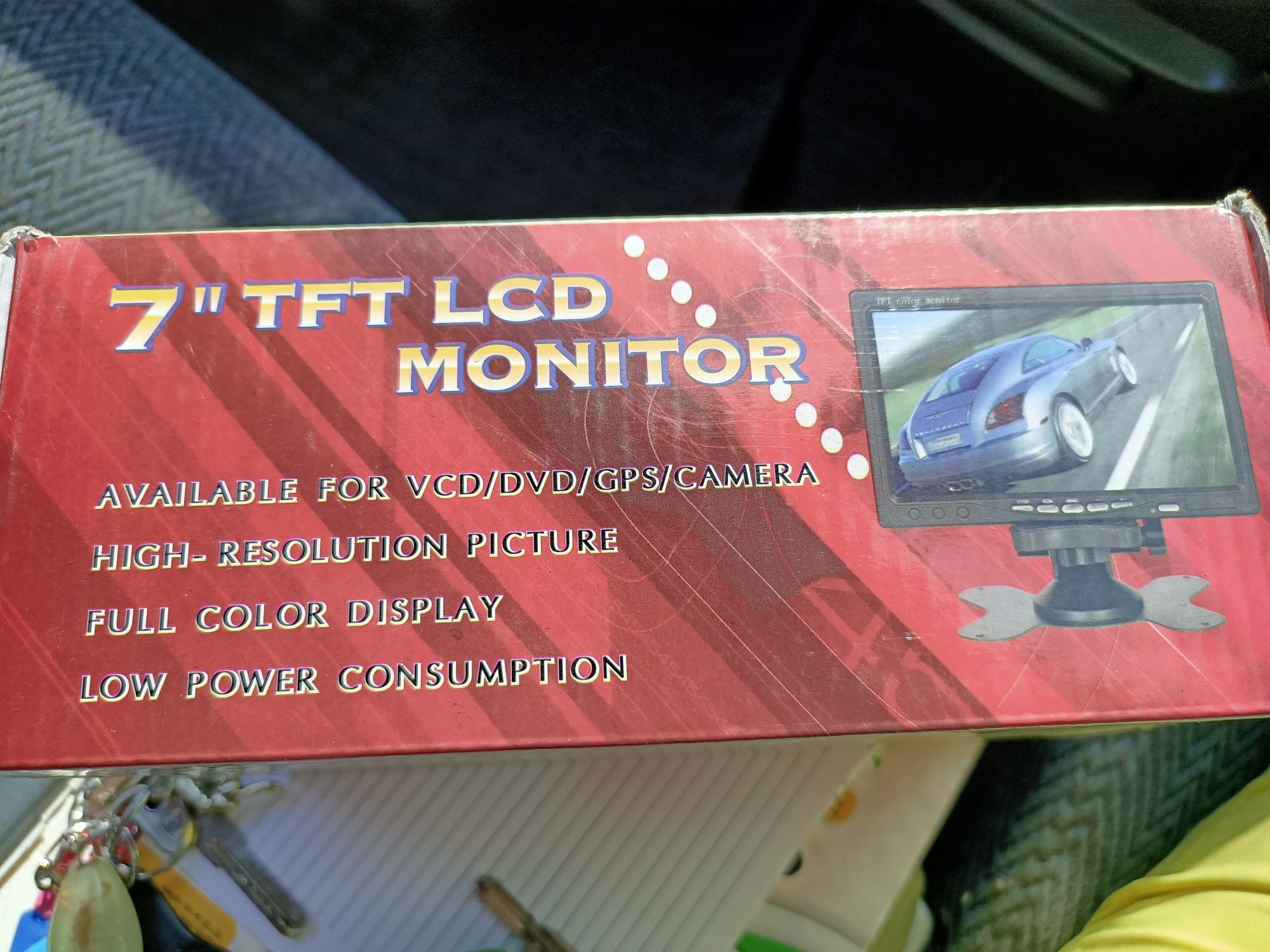 Продам монитор для магнитофона в машину