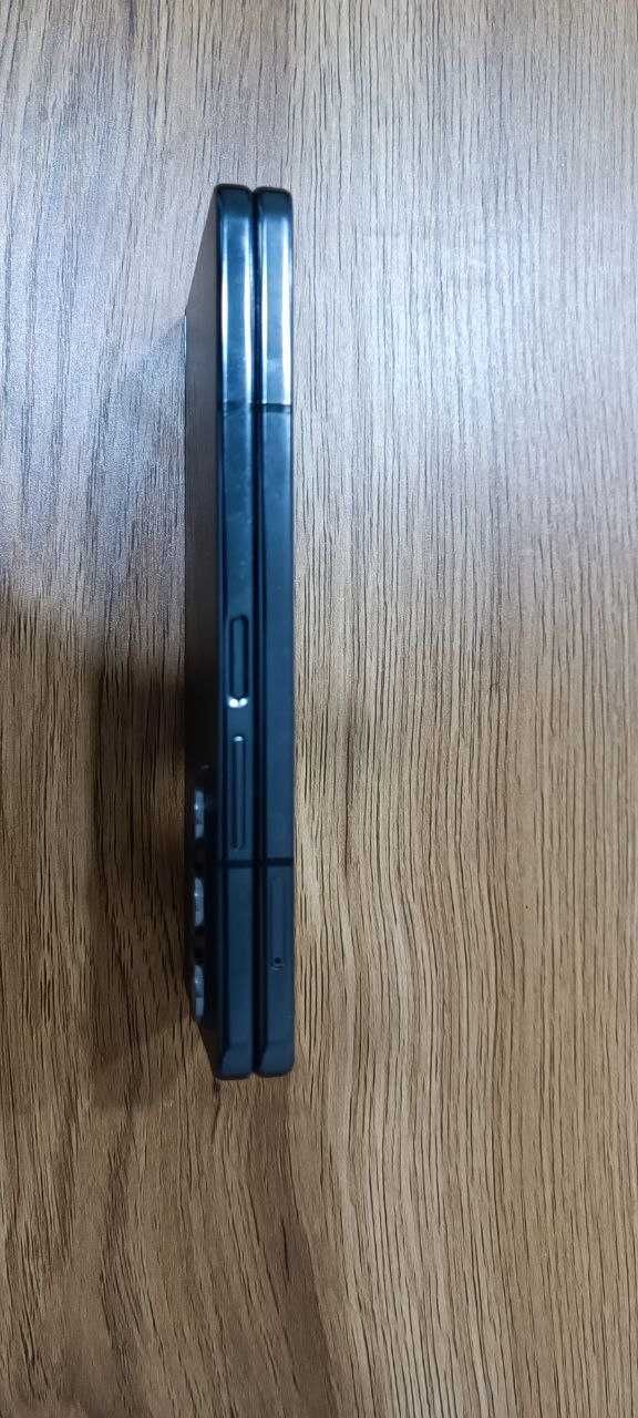 Samsung Z Fold 5  12/512 ГБ