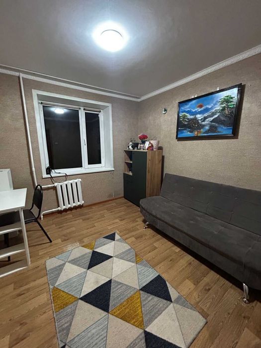 Продам трехкомнатную квартиру