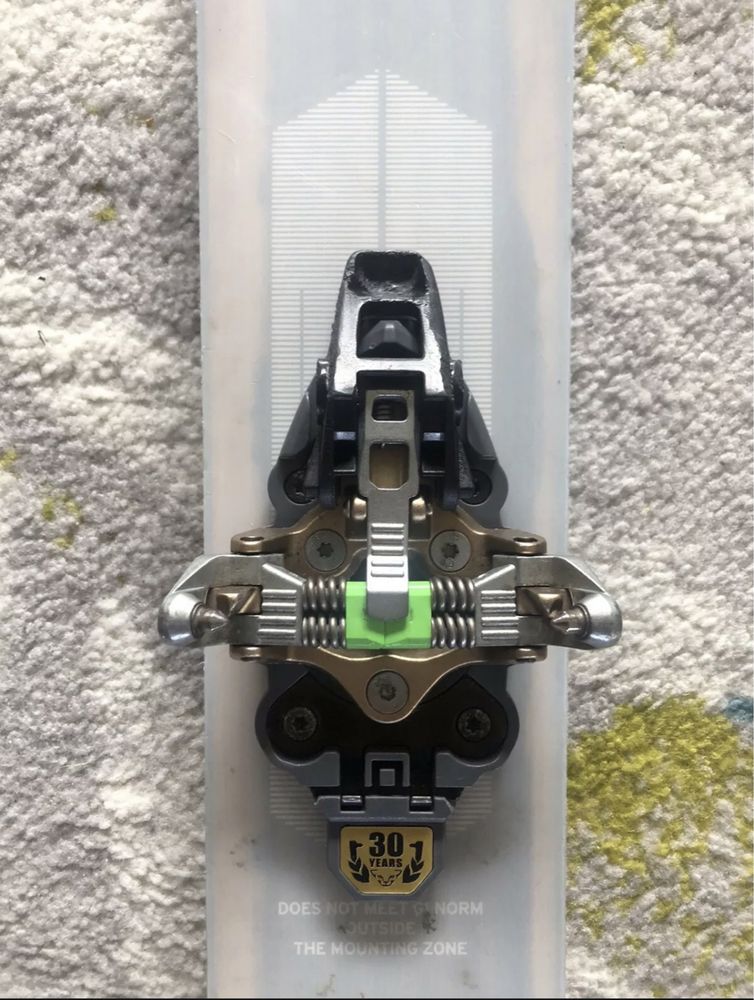 Ski tura Salomon MTN Explore 95 foci dynafit radical ST 2.0 blizzard