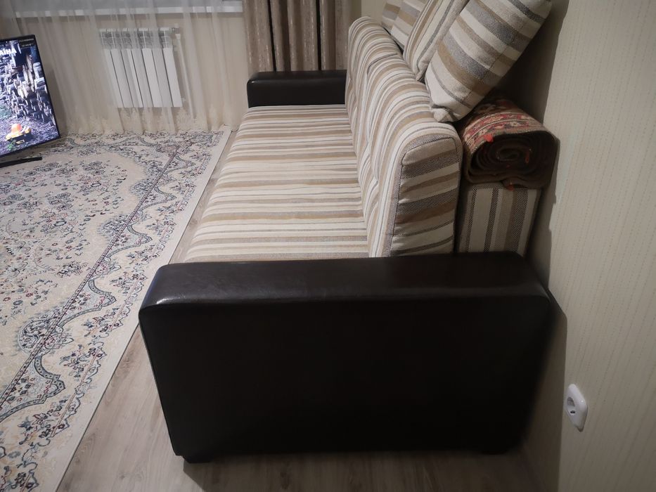 Диван с креслами