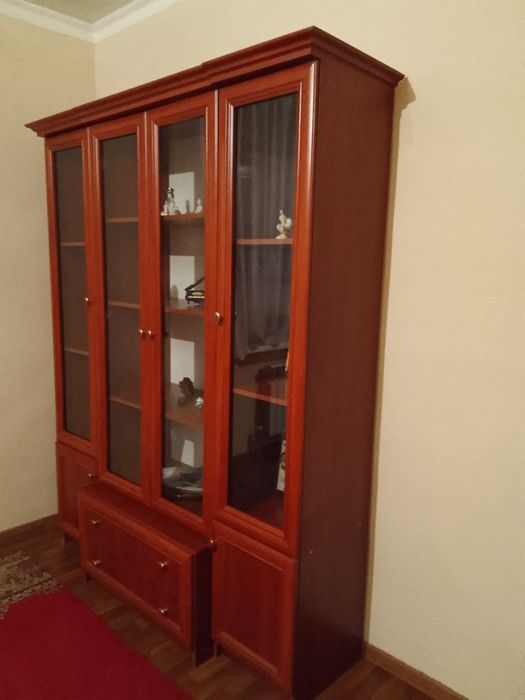 Продается сервант