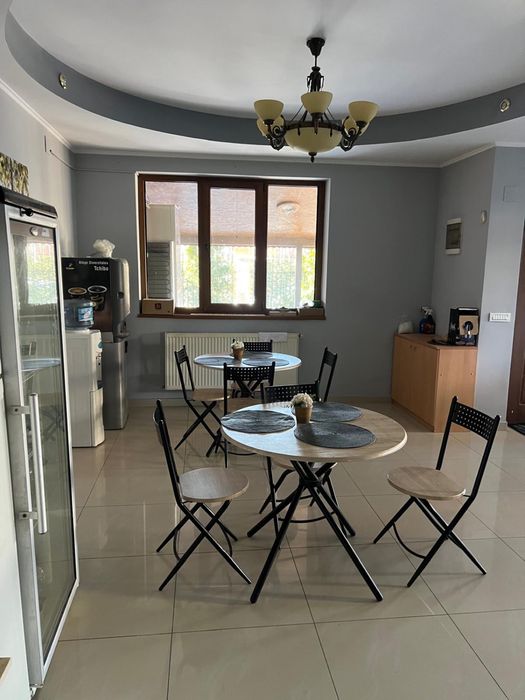 Inchiriez garsoniera in vila !