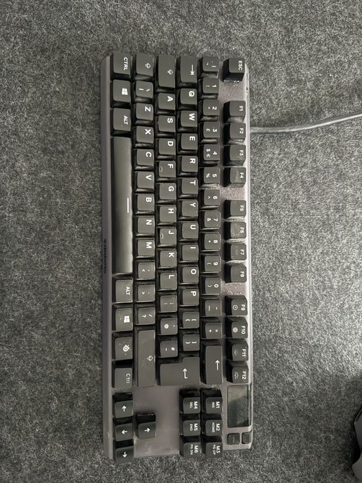 Apex Pro TKL ca noua