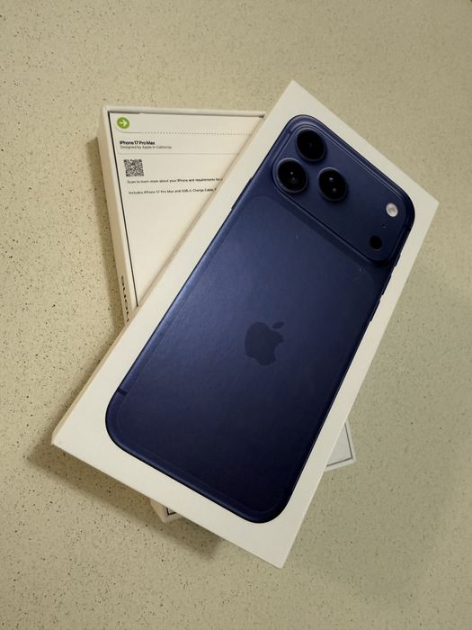 iPhone 17 Pro Max-нов,фабрично запечатан,САЩ,E-SIM