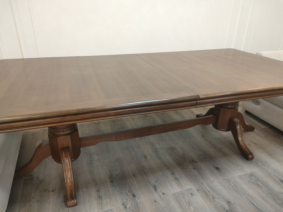 Стол большой ...