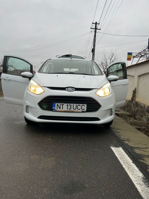 Se vinde Ford B-Max