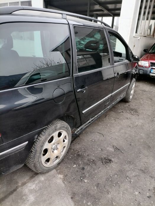 vw sharan 1.9tdi 116кс 4х4 2005г ударен на части