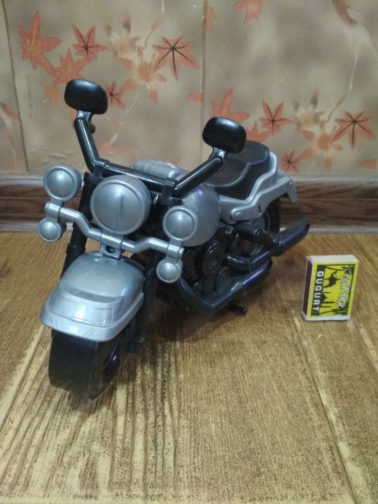 Продам игрушечный мотоцикл