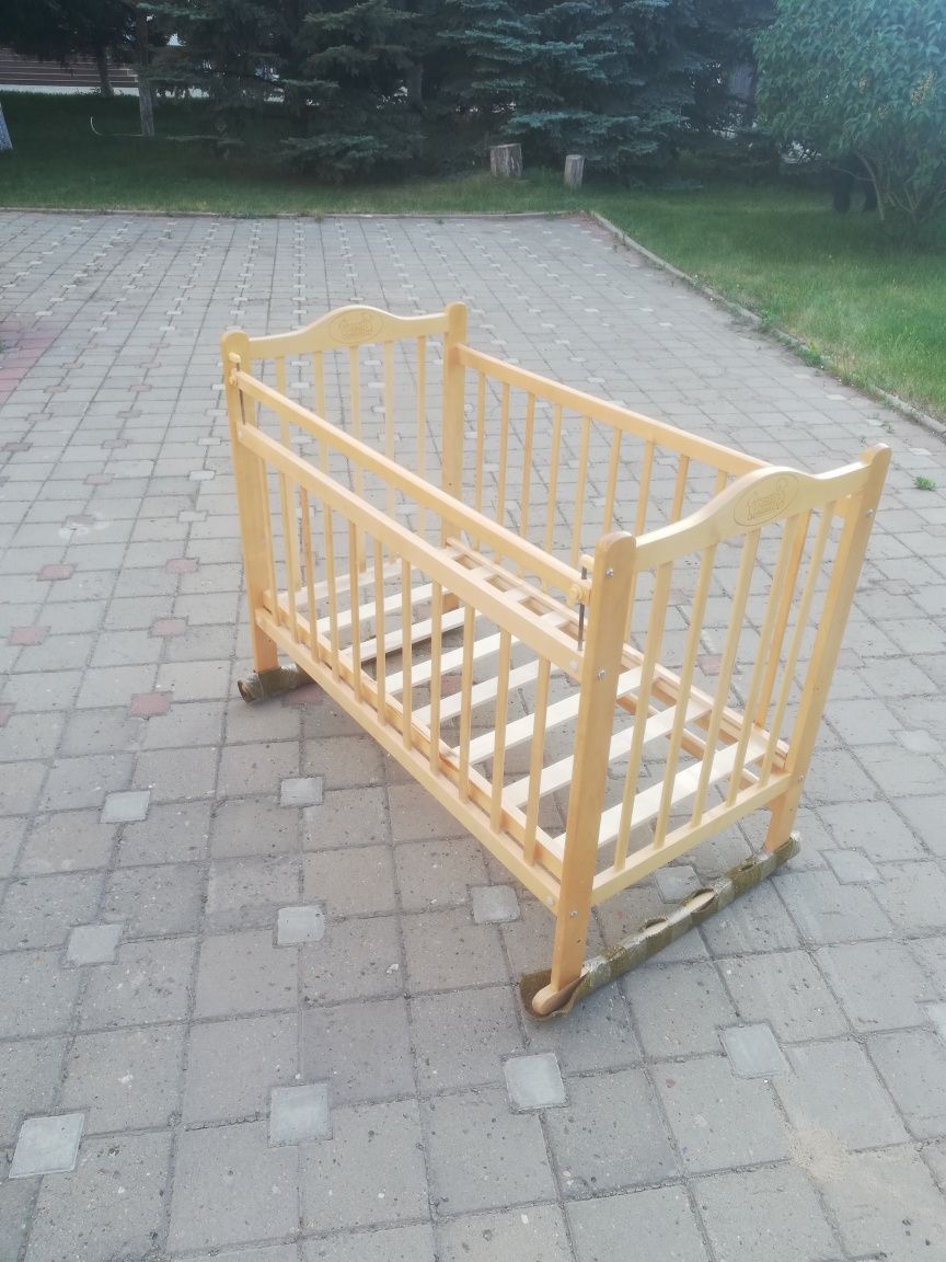 Продам детскую манеж