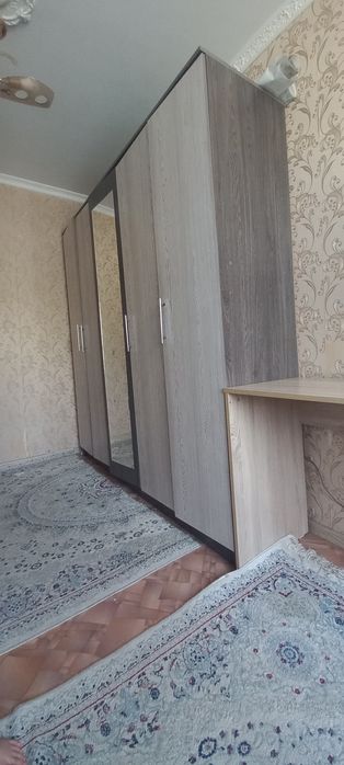 Продам шкаф спальный