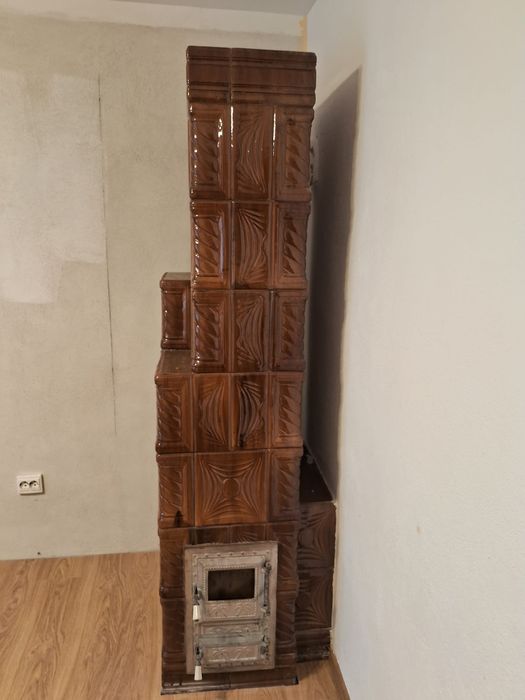 Vând soba de teracotă