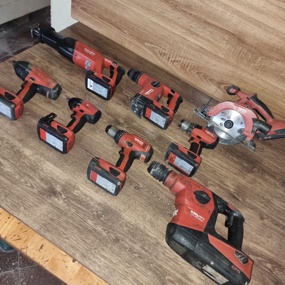 Hilti 450 ron oricare corp + baterie