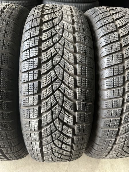 225/65/17 GOODYEAR 4бр