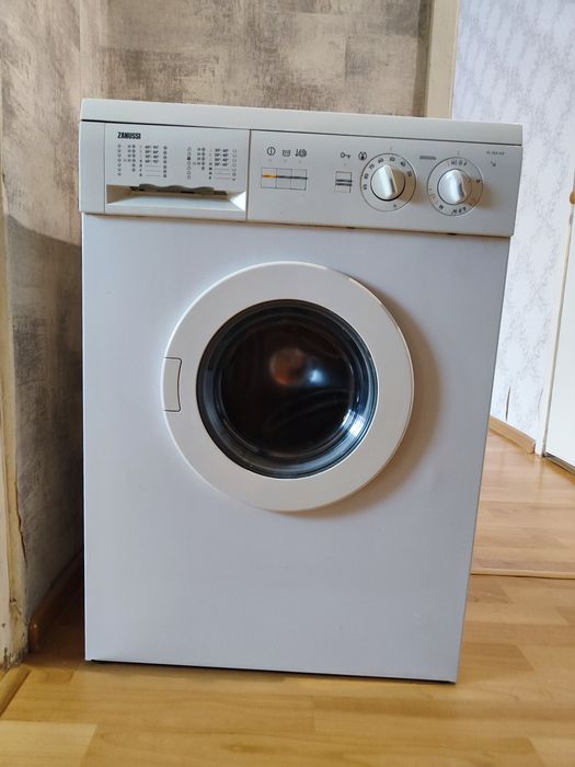 Продам стиральную машину Zanussi полуавтомат в нерабочем состоянии