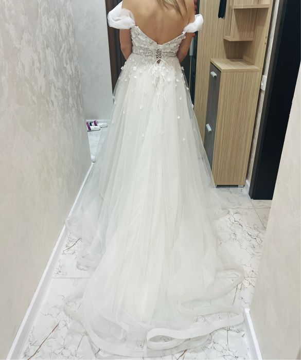 Булчинска рокля с воал