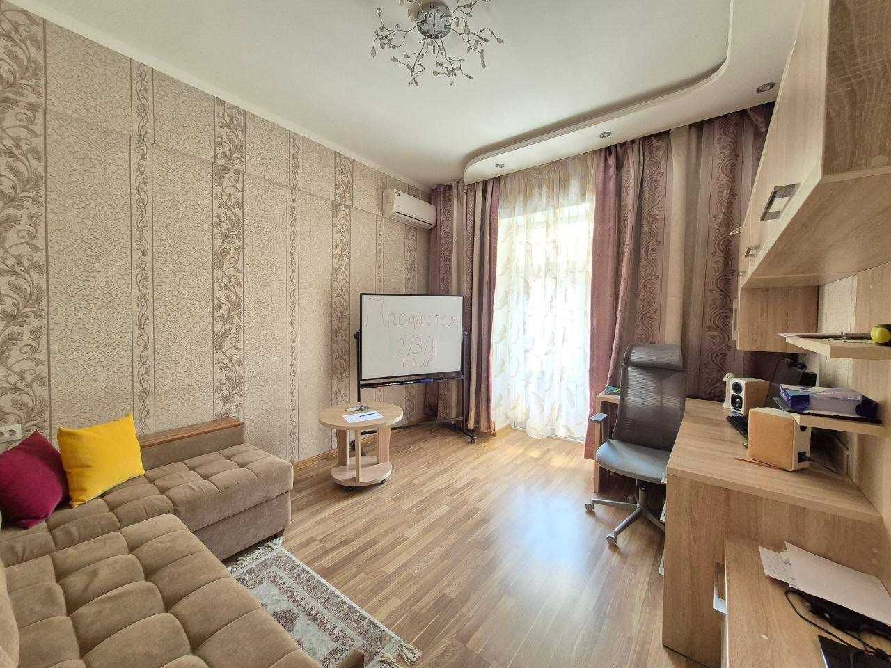 Высокопотолочка,2/3/4,Шота руставели ул,Ор-р: Цветочный базар,43м2