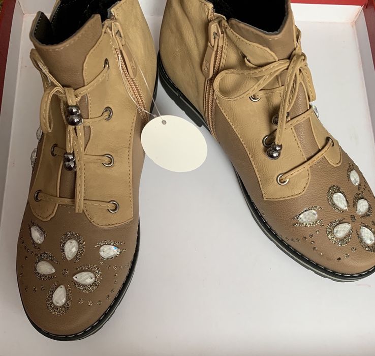 НОВАЯ демисезонная обувь 37 размера