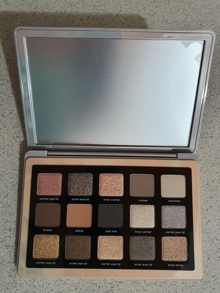 NATASHA DENONA glam palette