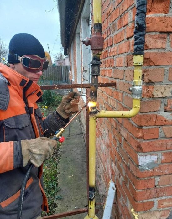 Сварщик Сантехник Услуги сварщика сантехника установка счётчика газа