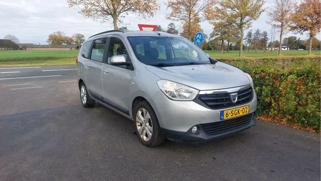 Dacia Lodgy Lodgy Full-Jante aliaj-Pilot-Navigatie-Carlig-Garantie-km pe factura