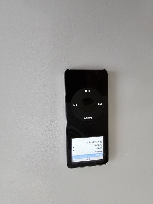 Apple Ipod nano 1st Gen 1GB black good battery