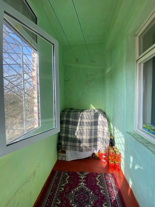 2хоналик 2этаждан уй сотилади