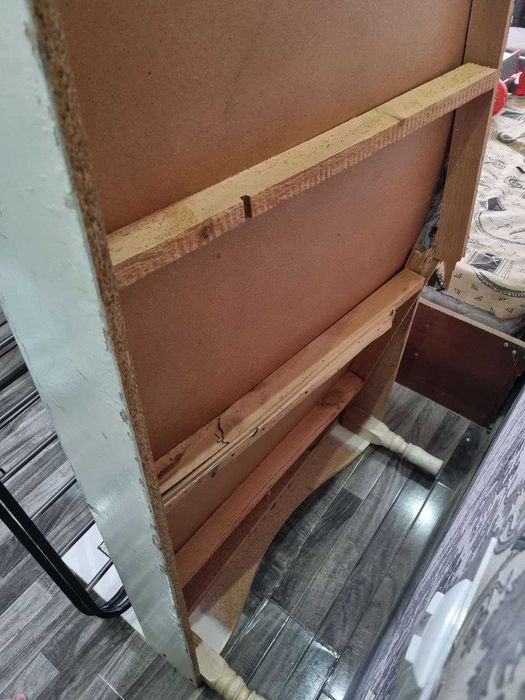 Отдам односпальную кровать