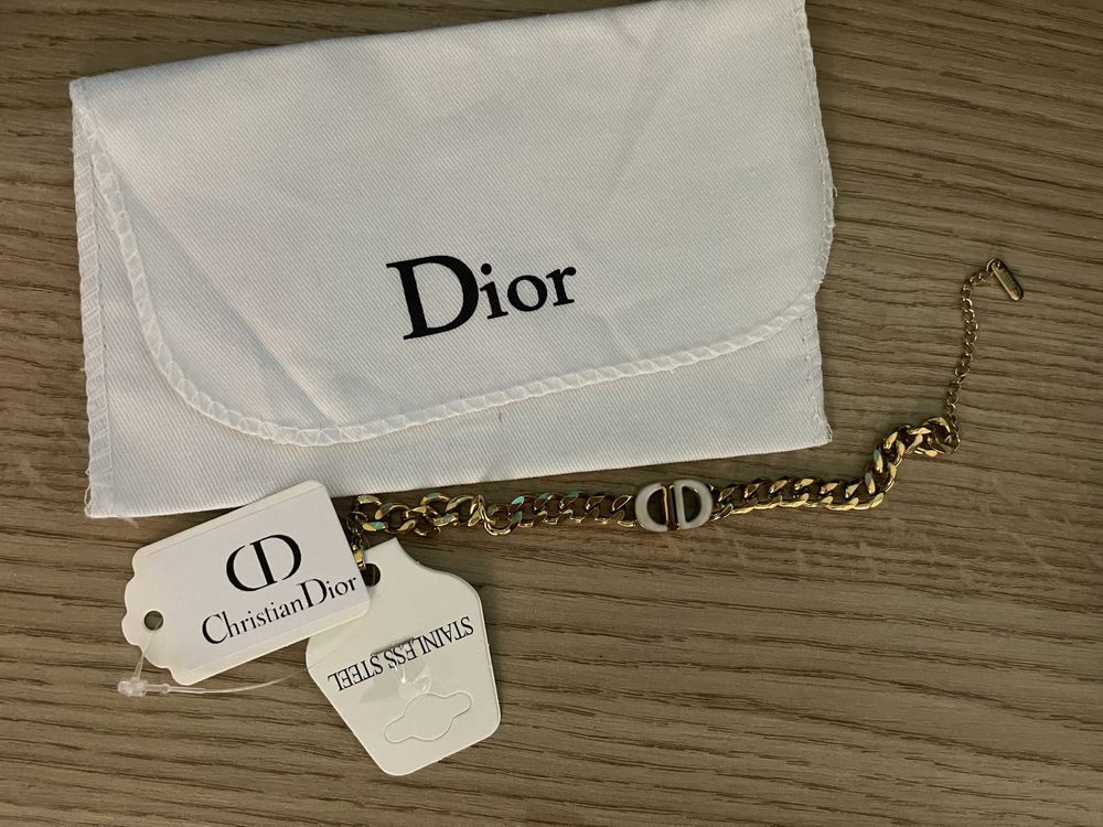 Гривна диор dior златиста стоманена неръждаема бяла черна