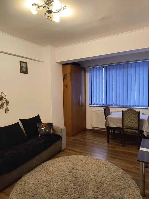 Închiriez apartament 2 camere